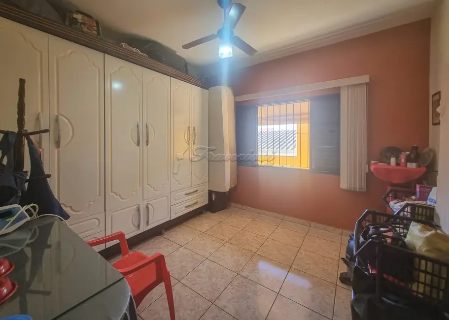 Casa com 2 quartos à venda, 243m2 em Vila Nastri, Itapetininga - SP - imagem 7 Foto 7 de Casa com 2 quartos à venda, 243m2 em Vila Nastri, Itapetininga - SP
