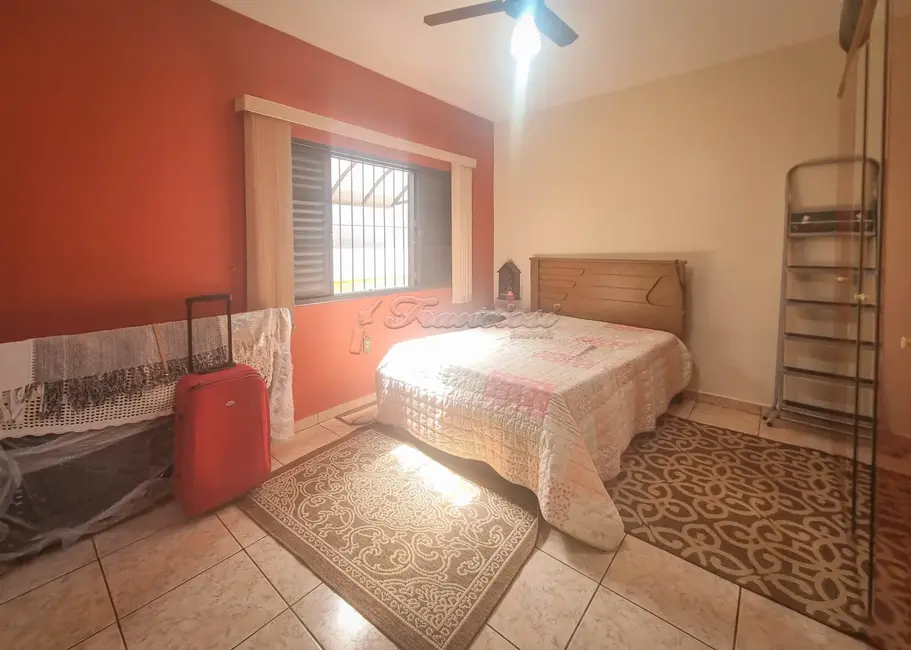 Casa com 2 quartos à venda, 243m2 em Vila Nastri, Itapetininga - SP - imagem 9 Foto 9 de Casa com 2 quartos à venda, 243m2 em Vila Nastri, Itapetininga - SP