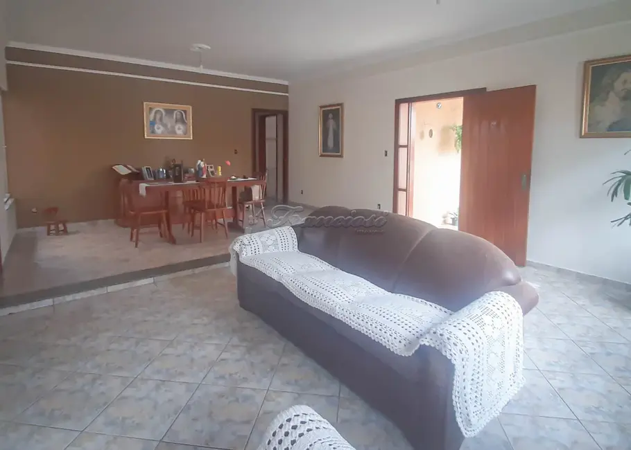Casa com 3 quartos à venda, 12m2 em Parque Atenas do Sul, Itapetininga - SP - imagem 3 Foto 3 de Casa com 3 quartos à venda, 12m2 em Parque Atenas do Sul, Itapetininga - SP
