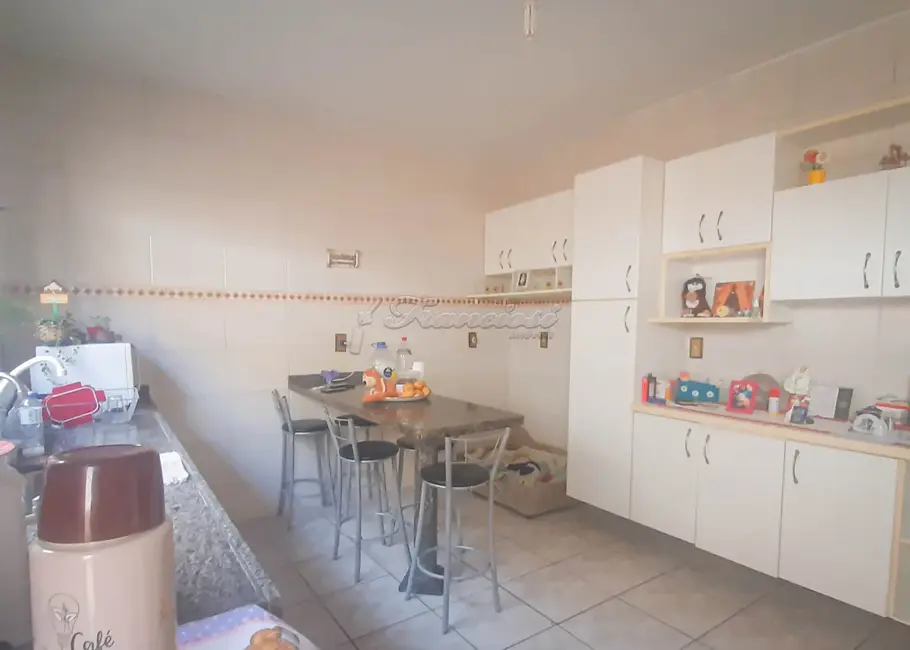 Casa com 3 quartos à venda, 12m2 em Parque Atenas do Sul, Itapetininga - SP - imagem 6 Foto 6 de Casa com 3 quartos à venda, 12m2 em Parque Atenas do Sul, Itapetininga - SP