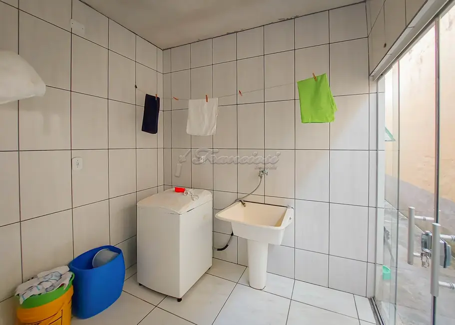 Casa com 2 quartos à venda, 107m2 em Vila Regina, Itapetininga - SP - imagem 5 Foto 5 de Casa com 2 quartos à venda, 107m2 em Vila Regina, Itapetininga - SP