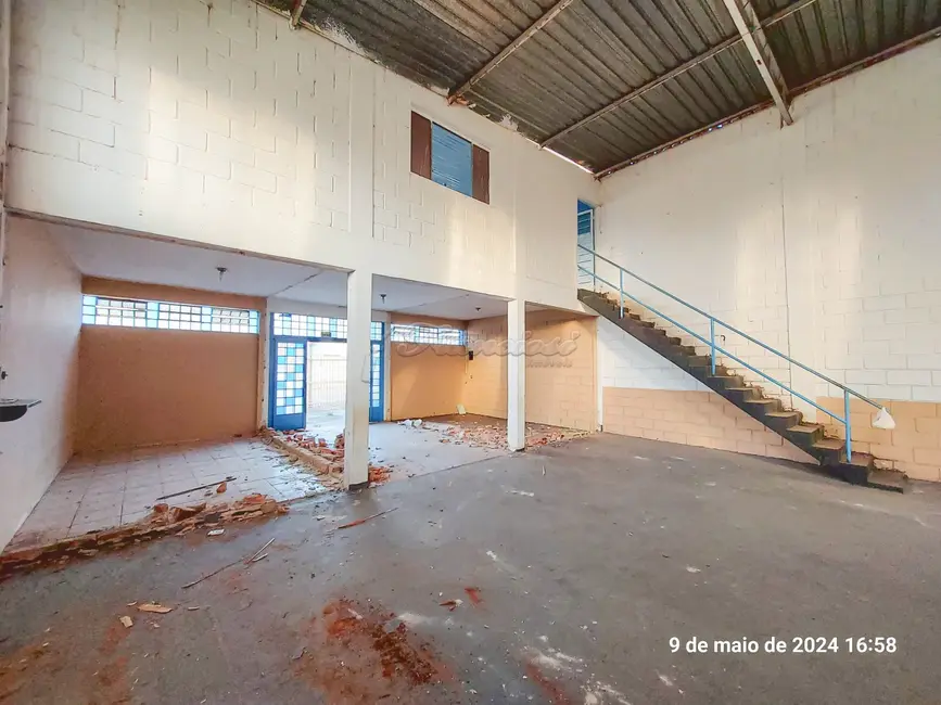 Sala Comercial à venda, 872m2 em Vila Aurora, Itapetininga - SP - imagem 3 Foto 3 de Sala Comercial à venda, 872m2 em Vila Aurora, Itapetininga - SP