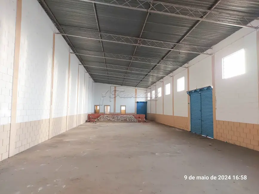 Sala Comercial à venda, 872m2 em Vila Aurora, Itapetininga - SP - imagem 4 Foto 4 de Sala Comercial à venda, 872m2 em Vila Aurora, Itapetininga - SP
