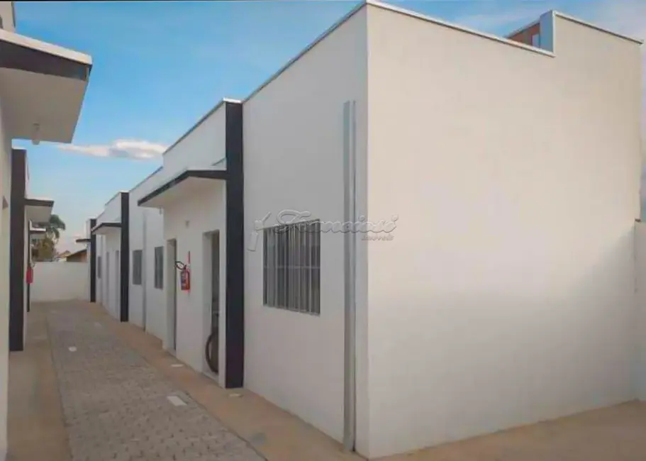 Kitnet com 10 quartos à venda, 200m2 em Campina Do Monte Alegre - SP - imagem 1 Foto 1 de Kitnet com 10 quartos à venda, 200m2 em Campina Do Monte Alegre - SP