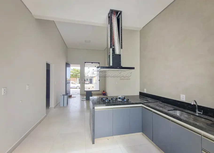 Foto 1 de Casa de Condomínio com 3 quartos à venda, 114m2 em Jardim Marabá, Itapetininga - SP