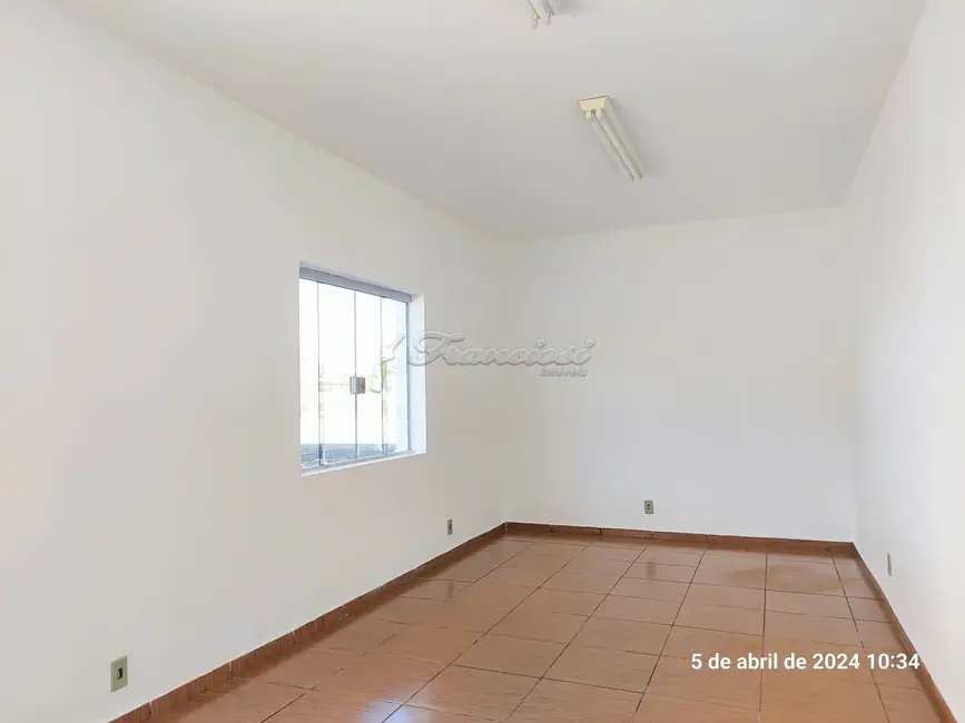 Sala Comercial para alugar, 257m2 em Jardim Monte Santo, Itapetininga - SP - imagem 8 Foto 8 de Sala Comercial para alugar, 257m2 em Jardim Monte Santo, Itapetininga - SP