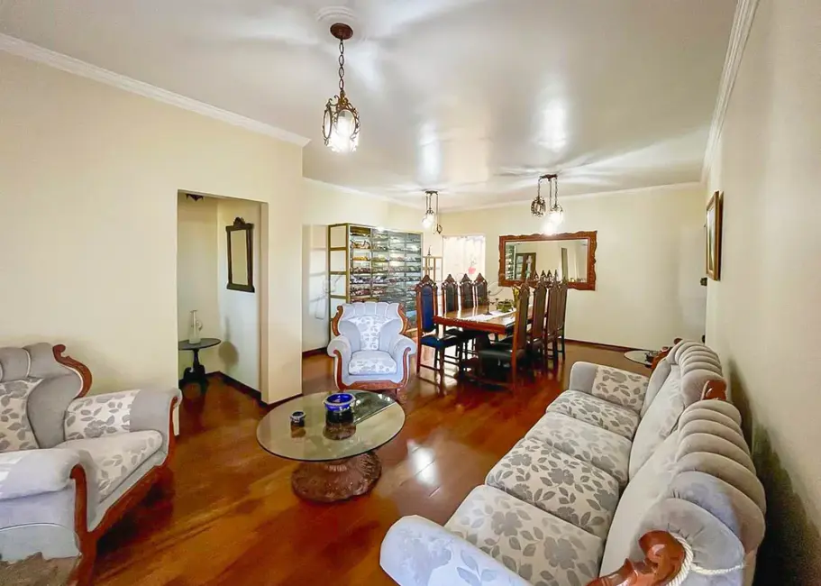 Foto 3 de Casa com 3 quartos à venda, 485m2 em Vila São Pedro, Itapetininga - SP