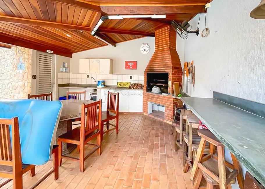 Foto 9 de Casa com 3 quartos à venda, 485m2 em Vila São Pedro, Itapetininga - SP