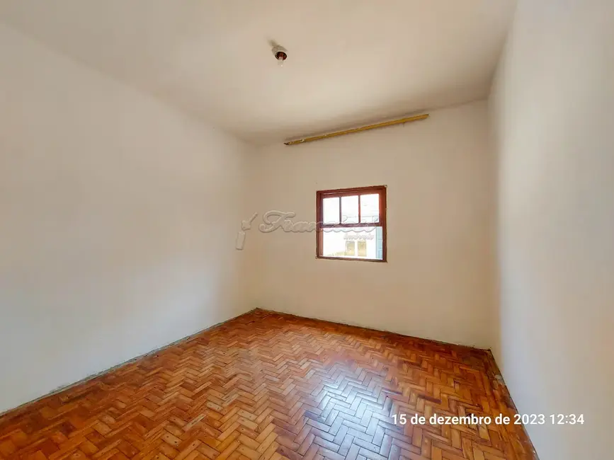 Casa com 2 quartos à venda, 97m2 em Centro, Itapetininga - SP - imagem 6 Foto 6 de Casa com 2 quartos à venda, 97m2 em Centro, Itapetininga - SP