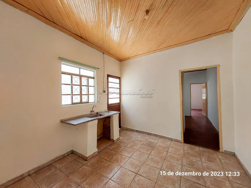 Casa com 2 quartos à venda, 97m2 em Centro, Itapetininga - SP - imagem 3 Foto 3 de Casa com 2 quartos à venda, 97m2 em Centro, Itapetininga - SP