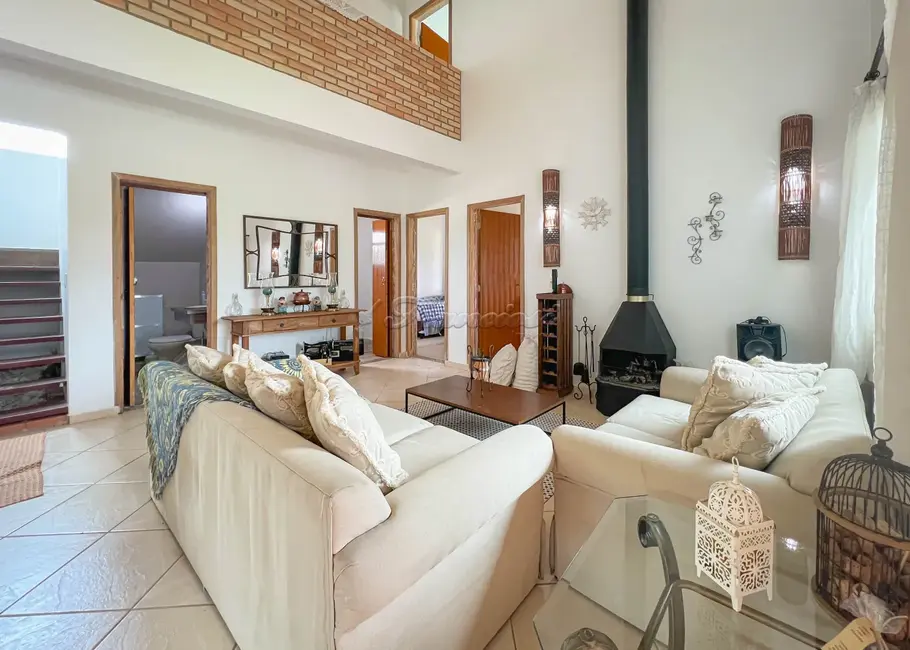 Casa de Condomínio com 4 quartos à venda, 328m2 em Alambari - SP - imagem 3 Foto 3 de Casa de Condomínio com 4 quartos à venda, 328m2 em Alambari - SP