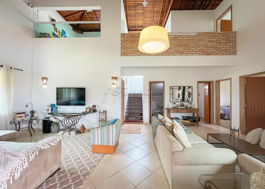 Foto 1 de Casa de Condomínio com 4 quartos à venda, 328m2 em Alambari - SP