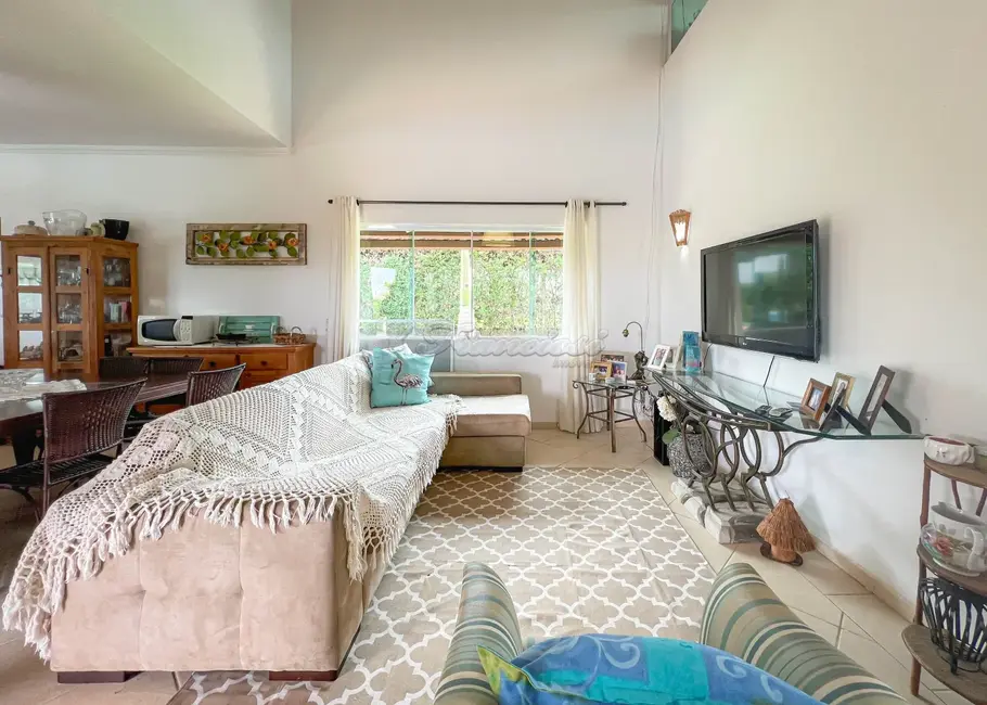 Casa de Condomínio com 4 quartos à venda, 328m2 em Alambari - SP - imagem 4 Foto 4 de Casa de Condomínio com 4 quartos à venda, 328m2 em Alambari - SP