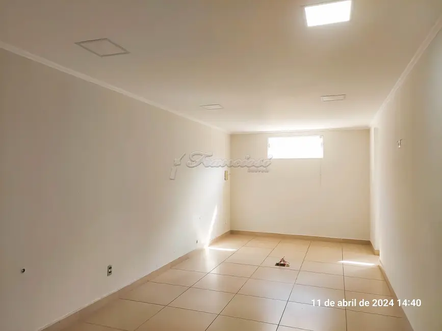 Foto 4 de Loja com 1 quarto para alugar, 192m2 em Centro, Itapetininga - SP