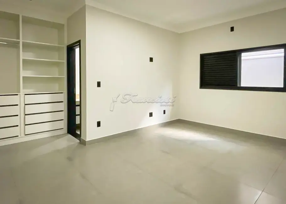 Casa de Condomínio com 3 quartos à venda, 180m2 em Terras de Santo Antônio, Itapetininga - SP - imagem 6 Foto 6 de Casa de Condomínio com 3 quartos à venda, 180m2 em Terras de Santo Antônio, Itapetininga - SP