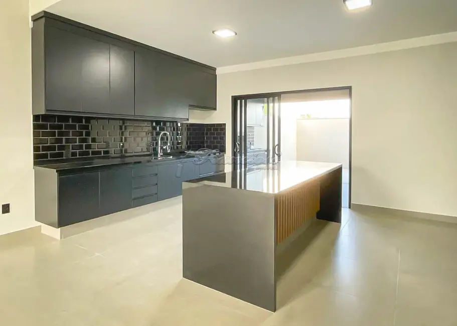 Foto 2 de Casa de Condomínio com 3 quartos à venda, 180m2 em Terras de Santo Antônio, Itapetininga - SP