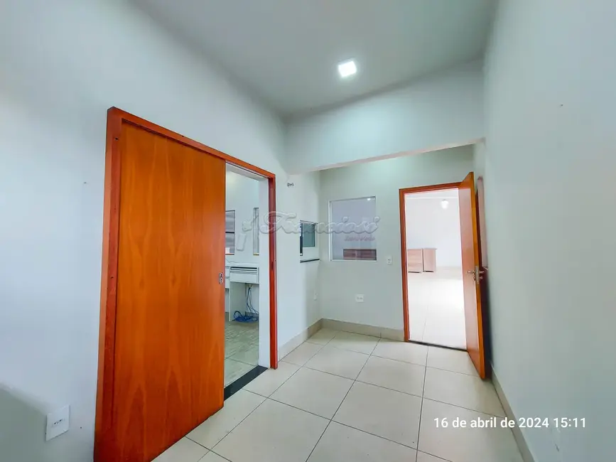 Foto 6 de Prédio Inteiro para alugar, 600m2 em Vila Nastri, Itapetininga - SP
