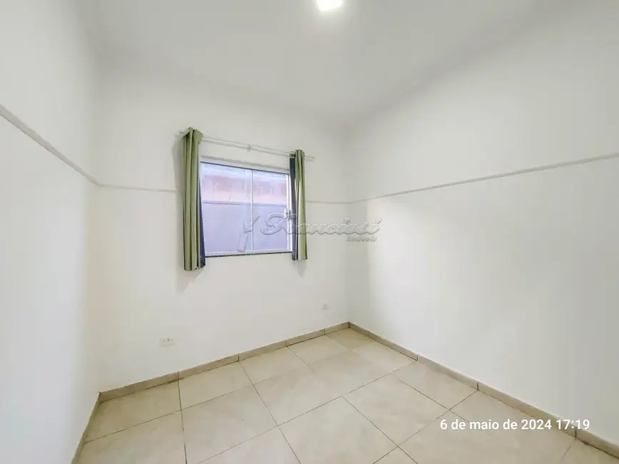 Foto 6 de Casa com 3 quartos para alugar, 110m2 em Vila Nastri, Itapetininga - SP