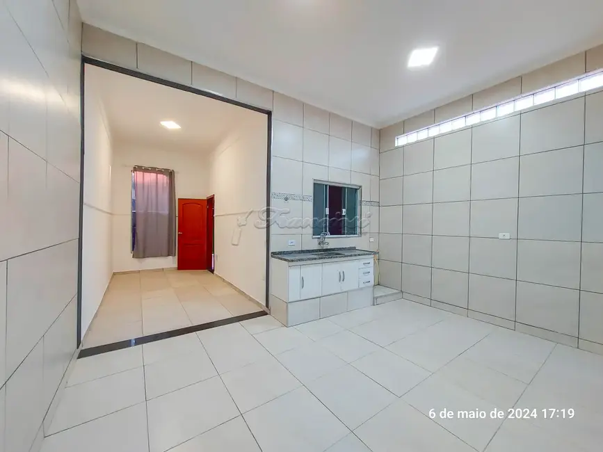 Foto 4 de Casa com 3 quartos para alugar, 110m2 em Vila Nastri, Itapetininga - SP