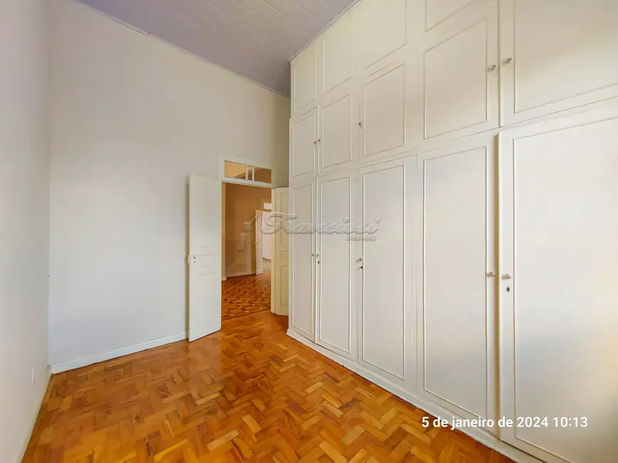 Casa com 5 quartos à venda, 150m2 em Centro, Itapetininga - SP - imagem 9 Foto 9 de Casa com 5 quartos à venda, 150m2 em Centro, Itapetininga - SP
