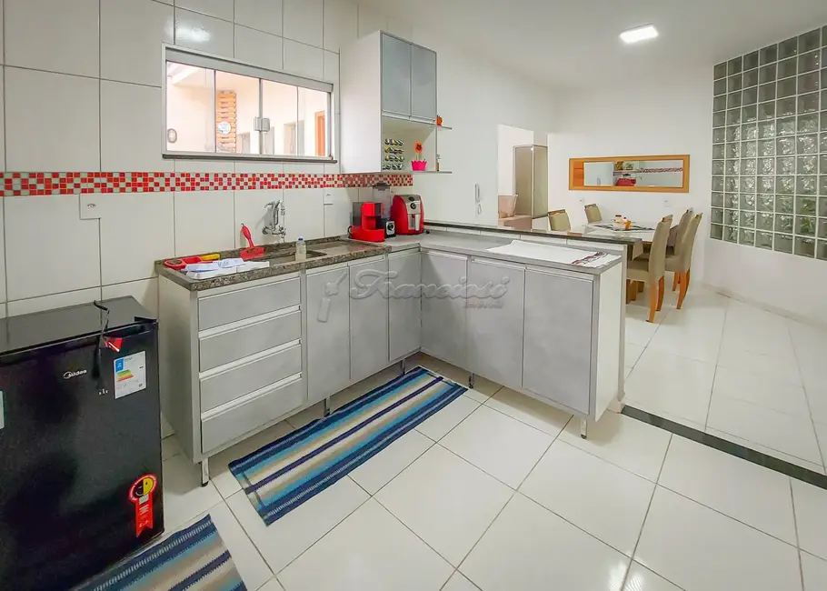 Casa com 2 quartos à venda, 112m2 em Itapetininga - SP - imagem 5 Foto 5 de Casa com 2 quartos à venda, 112m2 em Itapetininga - SP