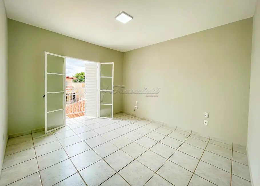 Foto 7 de Casa com 3 quartos à venda, 136m2 em Vila Vendramini, Itapetininga - SP