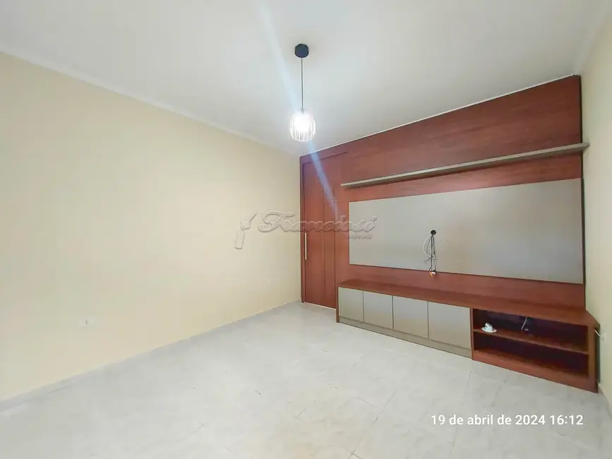 Foto 1 de Casa com 2 quartos à venda, 150m2 em Itapetininga - SP