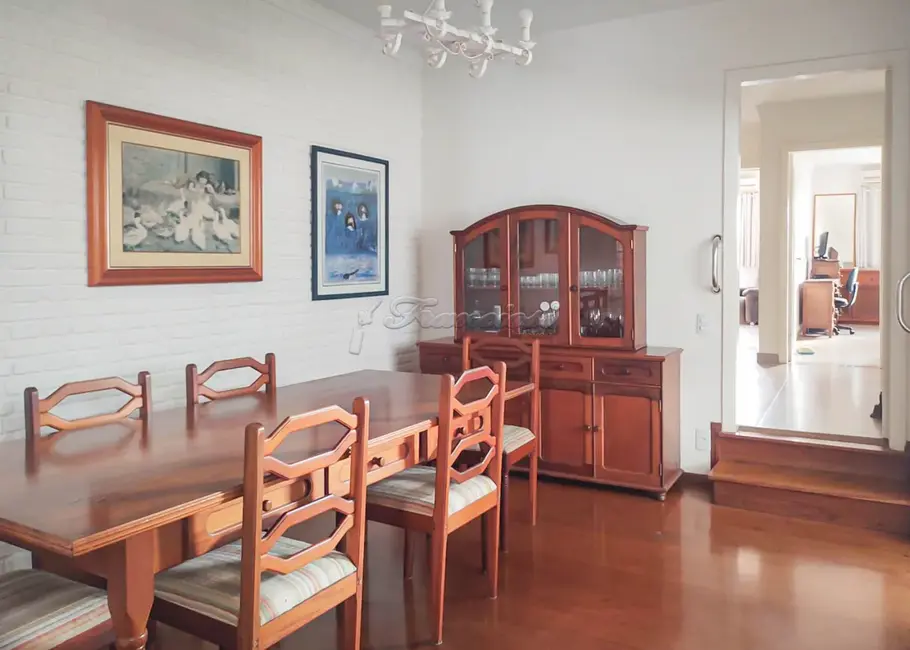 Casa com 2 quartos à venda, 181m2 em Jardim Itália, Itapetininga - SP - imagem 3 Foto 3 de Casa com 2 quartos à venda, 181m2 em Jardim Itália, Itapetininga - SP