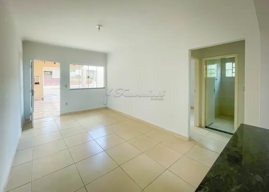 Casa com 2 quartos à venda, 306m2 em Jardim das Flores, Itapetininga - SP - imagem 2 Foto 2 de Casa com 2 quartos à venda, 306m2 em Jardim das Flores, Itapetininga - SP