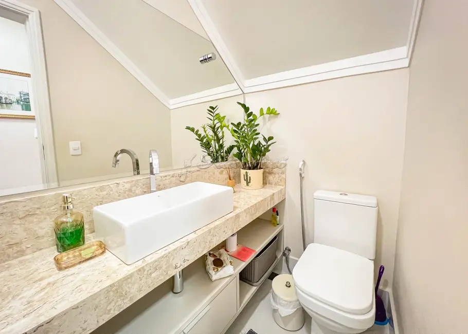 Casa de Condomínio com 4 quartos à venda, 360m2 em Jardim Marabá, Itapetininga - SP - imagem 3 Foto 3 de Casa de Condomínio com 4 quartos à venda, 360m2 em Jardim Marabá, Itapetininga - SP
