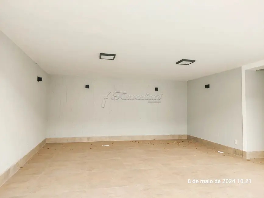 Casa com 3 quartos à venda, 300m2 em Vila Rosa, Itapetininga - SP - imagem 3 Foto 3 de Casa com 3 quartos à venda, 300m2 em Vila Rosa, Itapetininga - SP