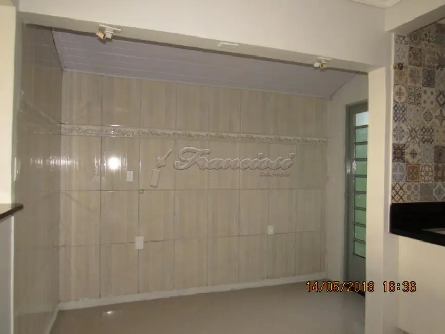 Foto 3 de Casa com 2 quartos à venda, 125m2 em Itapetininga - SP