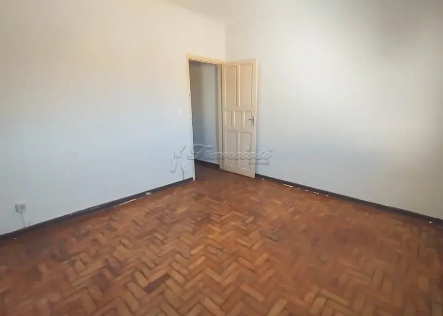 Foto 6 de Casa com 2 quartos à venda, 150m2 em Jardim Itália, Itapetininga - SP