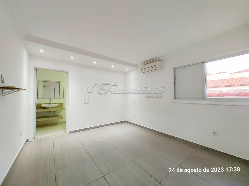 Casa com 2 quartos para alugar, 130m2 em Centro, Itapetininga - SP - imagem 5 Foto 5 de Casa com 2 quartos para alugar, 130m2 em Centro, Itapetininga - SP