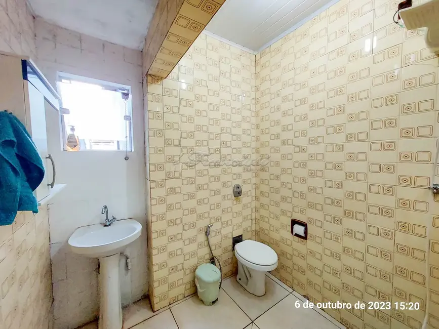 Casa com 2 quartos à venda, 143m2 em Jardim Itália, Itapetininga - SP - imagem 8 Foto 8 de Casa com 2 quartos à venda, 143m2 em Jardim Itália, Itapetininga - SP