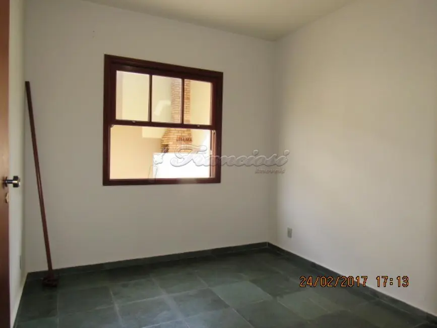 Casa com 4 quartos à venda, 192m2 em Vila Barth, Itapetininga - SP - imagem 9 Foto 9 de Casa com 4 quartos à venda, 192m2 em Vila Barth, Itapetininga - SP