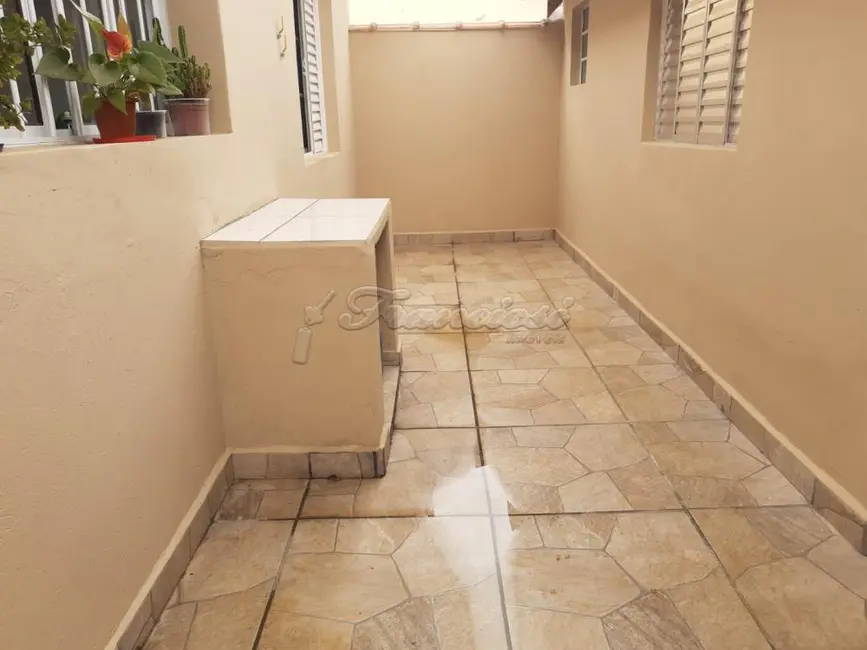 Casa com 2 quartos à venda, 160m2 em Jardim Fogaça, Itapetininga - SP - imagem 8 Foto 8 de Casa com 2 quartos à venda, 160m2 em Jardim Fogaça, Itapetininga - SP