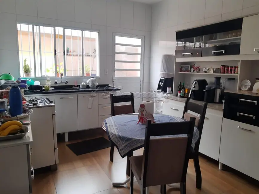 Foto 2 de Casa com 2 quartos à venda, 160m2 em Jardim Fogaça, Itapetininga - SP