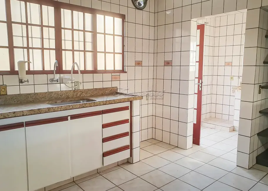 Casa com 3 quartos à venda, 300m2 em Jardim Itália, Itapetininga - SP - imagem 6 Foto 6 de Casa com 3 quartos à venda, 300m2 em Jardim Itália, Itapetininga - SP