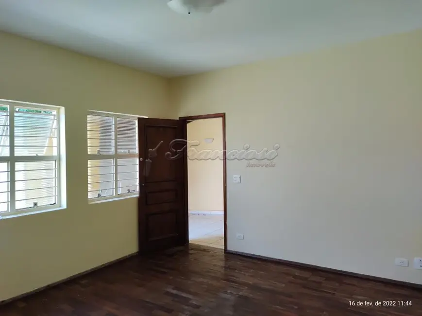 Foto 2 de Casa com 2 quartos à venda, 156m2 em Parque Atenas do Sul, Itapetininga - SP