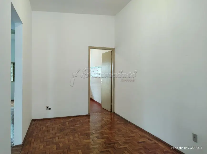 Foto 1 de Casa com 2 quartos à venda, 159m2 em Vila Aparecida, Itapetininga - SP