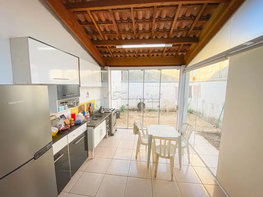 Casa de Condomínio com 2 quartos à venda, 105m2 em Vila Progresso, Itapetininga - SP - imagem 3 Foto 3 de Casa de Condomínio com 2 quartos à venda, 105m2 em Vila Progresso, Itapetininga - SP