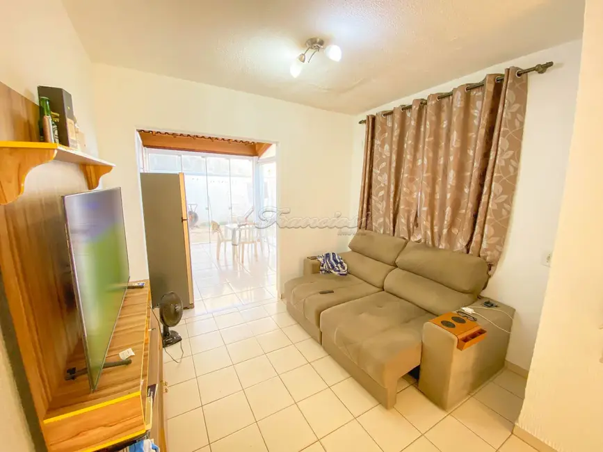 Casa de Condomínio com 2 quartos à venda, 105m2 em Vila Progresso, Itapetininga - SP - imagem 2 Foto 2 de Casa de Condomínio com 2 quartos à venda, 105m2 em Vila Progresso, Itapetininga - SP