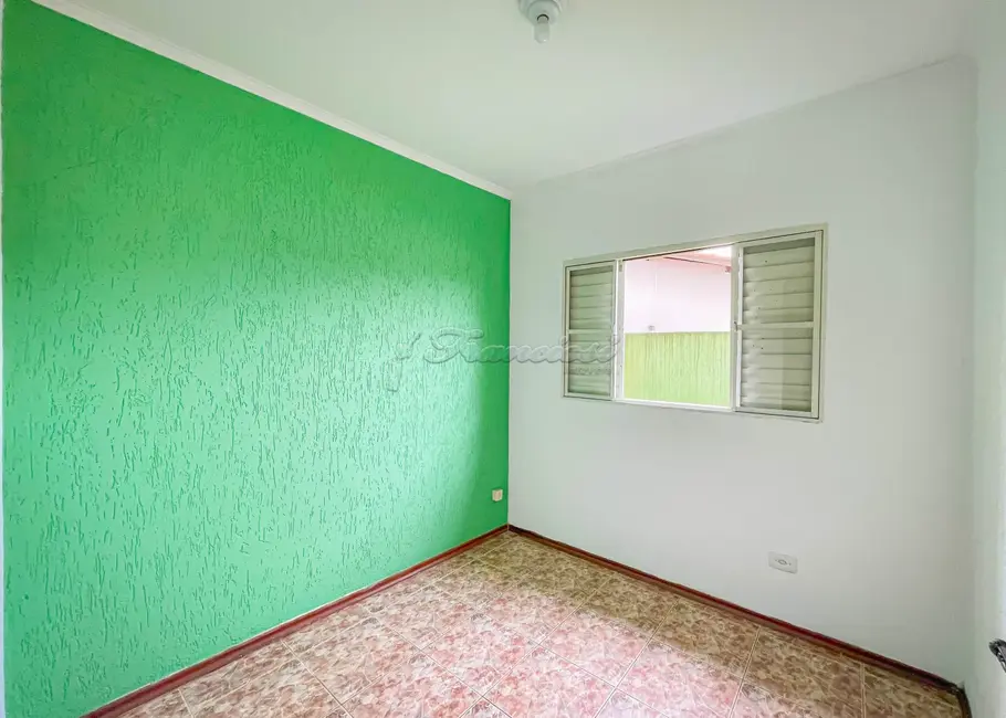 Casa com 2 quartos à venda, 150m2 em Vila Barth, Itapetininga - SP - imagem 5 Foto 5 de Casa com 2 quartos à venda, 150m2 em Vila Barth, Itapetininga - SP