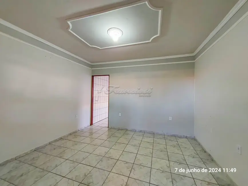 Foto 1 de Casa com 2 quartos à venda, 150m2 em Itapetininga - SP