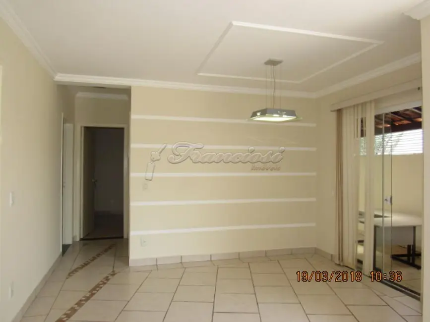 Foto 2 de Casa com 2 quartos à venda, 150m2 em Parque Atenas do Sul, Itapetininga - SP