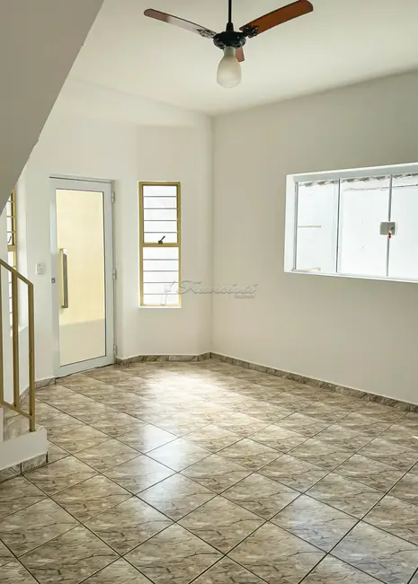 Foto 1 de Casa com 3 quartos à venda, 179m2 em Vila Carolina, Itapetininga - SP