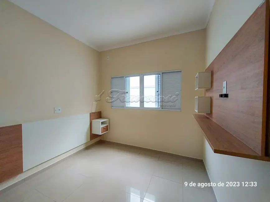 Foto 6 de Casa de Condomínio com 3 quartos à venda, 172m2 em Jardim Marabá, Itapetininga - SP