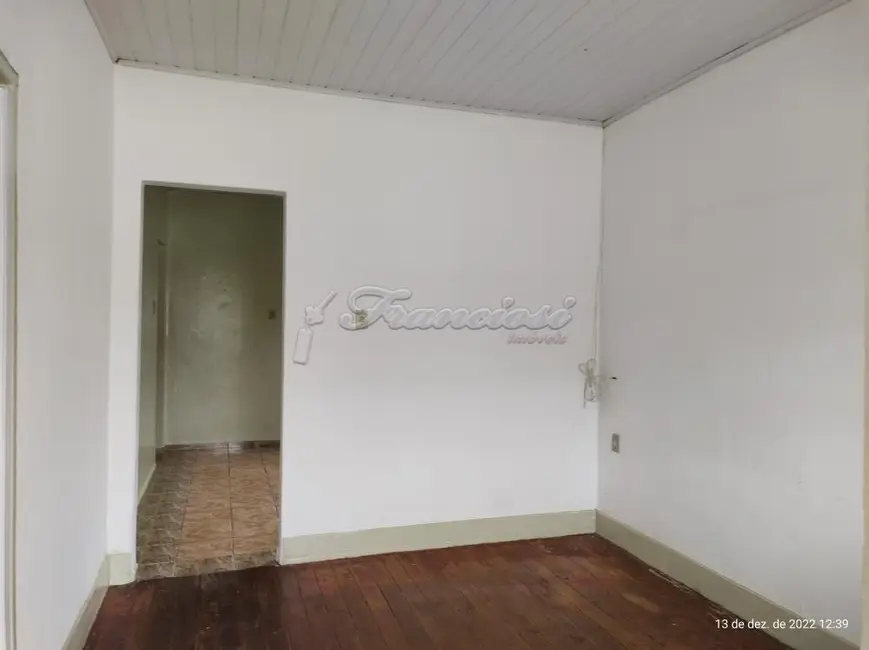 Foto 1 de Casa com 2 quartos à venda, 213m2 em Vila Rocha, Itapetininga - SP