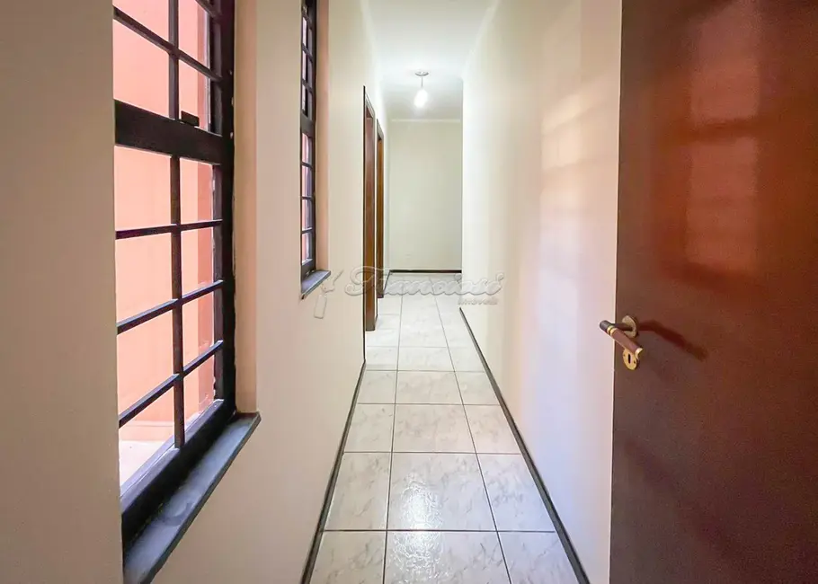 Casa com 3 quartos à venda, 300m2 em Vila Barth, Itapetininga - SP - imagem 7 Foto 7 de Casa com 3 quartos à venda, 300m2 em Vila Barth, Itapetininga - SP